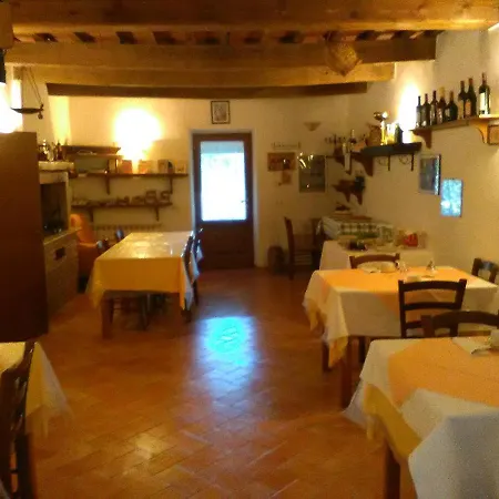 Farm stay Agriturismo Santa Barbara Sorano (Grosseto)